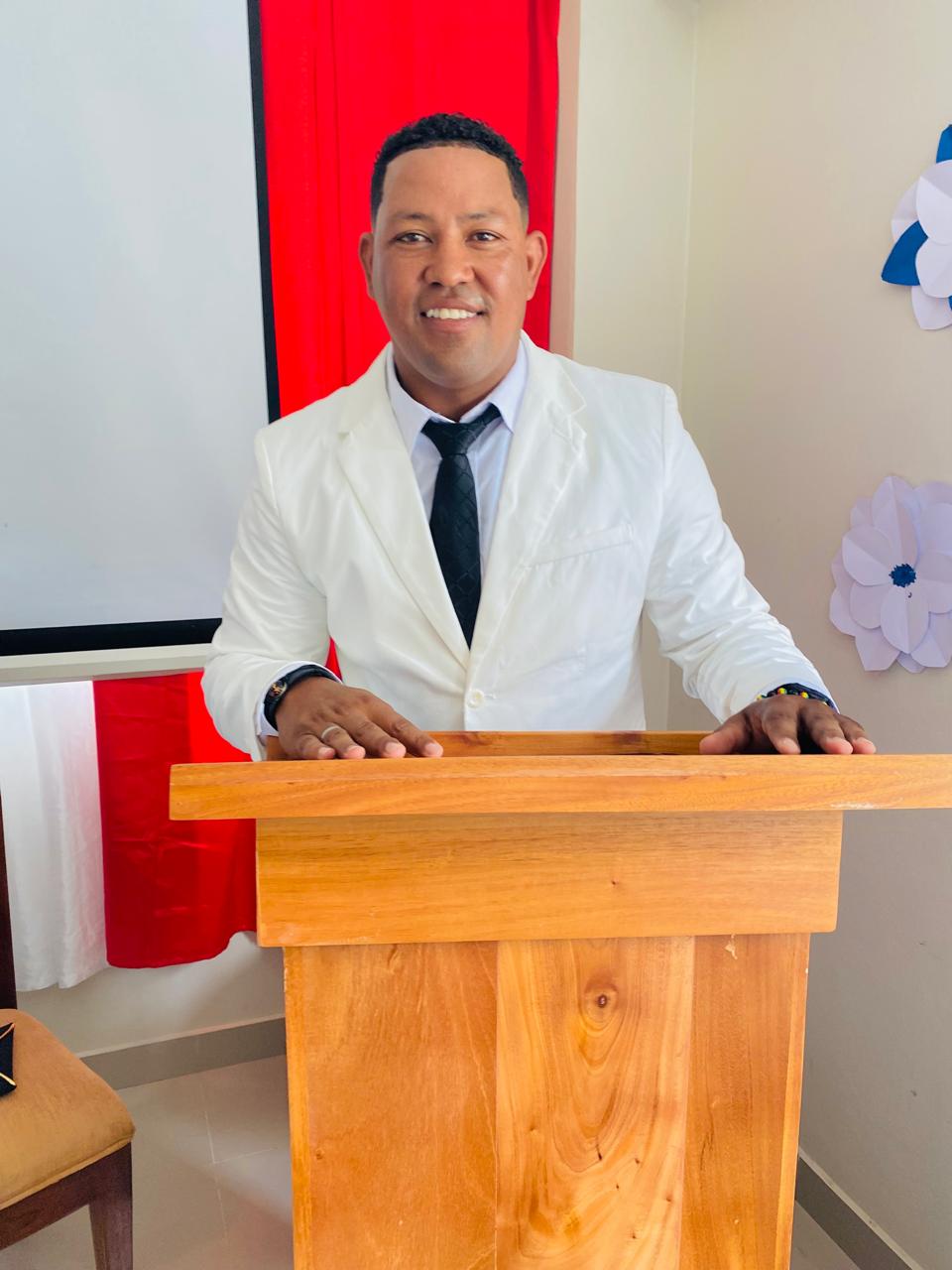 Lic. Vicente Peña Corcino